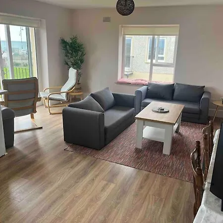 Апартаменты Coastal Tramore *