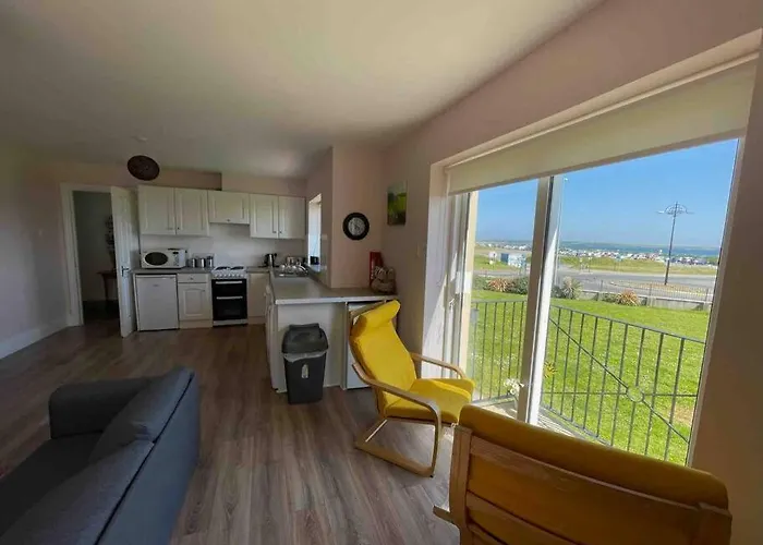 Апартаменты Coastal Tramore Вотафорд